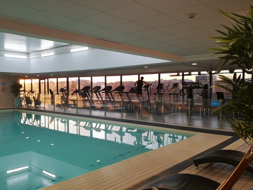 It is ideal for business travel, meetings and seminars, as well as for weekends in paris as a couple or with family. Novotel Paris centre Tour Eiffel Your hotel in Paris